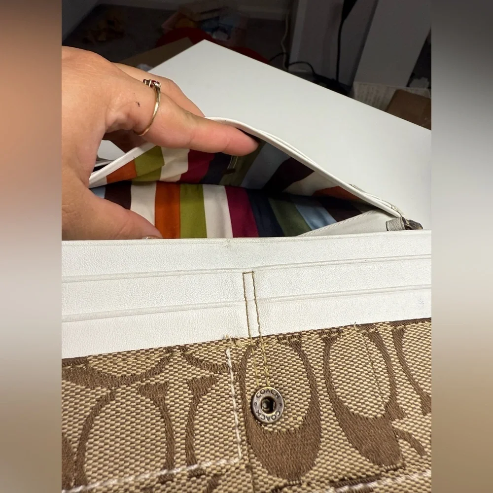 Coach Signature Patchwork Jacquard 65th Anniversary Trifold Wallet White Leather - Picture 13 of 15